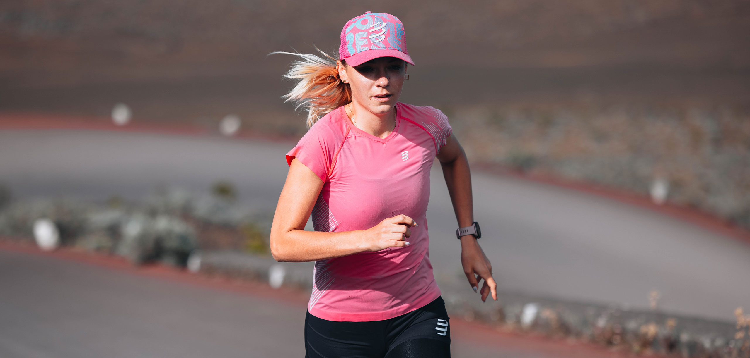 TRUCKER CAP - HOT PINK